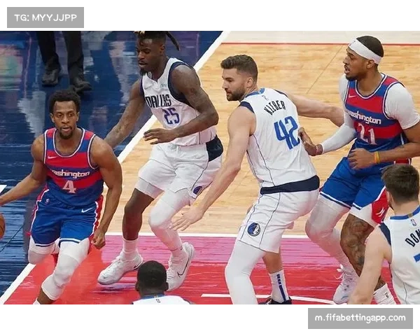 托马斯拼尽全力轰下40分仍难救主 球队惜败无力回天